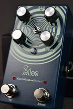 Load image into Gallery viewer, EarthQuaker Devices Silos