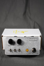 Load image into Gallery viewer, Fairfield Circuitry The Unpleasant Surprise Fuzz