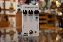 Load image into Gallery viewer, JHS 3 Series Ring Modulator