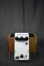 Load image into Gallery viewer, JHS 3 Series Ring Modulator