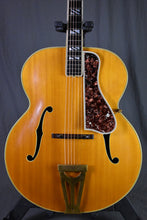 Load image into Gallery viewer, 1952 Gibson Super 400 Natural