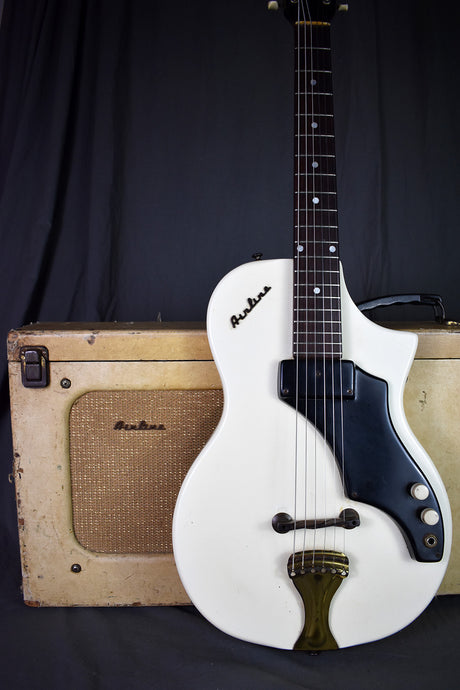 1960 Airline Model 7214 Amp-In-Case Set