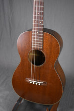 Load image into Gallery viewer, 1960s Martin Style 51 Baritone Ukulele