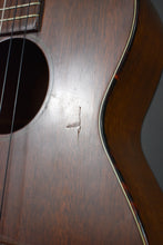 Load image into Gallery viewer, 1960s Martin Style 51 Baritone Ukulele