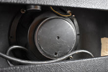 Load image into Gallery viewer, 1972 Fender Vibro Champ Amp