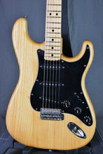 Load image into Gallery viewer, 1978 Fender Stratocaster