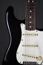 Load image into Gallery viewer, 1982 Fender &#39;62 American Vintage Reissue Stratocaster