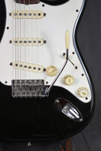 Load image into Gallery viewer, 1982 Fender &#39;62 American Vintage Reissue Stratocaster
