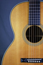 Load image into Gallery viewer, 2001 Martin 000-28VS owned by Tommy Emmanuel