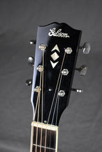 Load image into Gallery viewer, 2002 Gibson Luthier’s Choice Advanced Jumbo