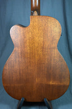 Load image into Gallery viewer, 2004 Martin BC-15E Acoustic Bass