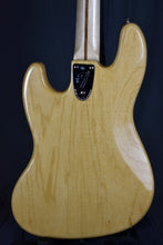 Load image into Gallery viewer, 2006 Fender American Vintage &#39;75 Jazz Bass