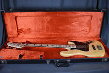 Load image into Gallery viewer, 2006 Fender American Vintage &#39;75 Jazz Bass