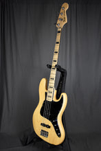Load image into Gallery viewer, 2006 Fender American Vintage &#39;75 Jazz Bass