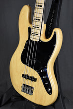 Load image into Gallery viewer, 2006 Fender American Vintage &#39;75 Jazz Bass