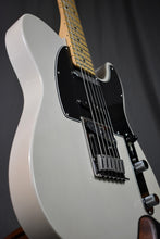 Load image into Gallery viewer, 2016 Fender Deluxe Nashville Telecaster White Blonde