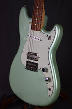 Load image into Gallery viewer, 2017 Fender Offset Series Duo-Sonic HS w/ Porter Pickups