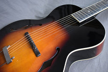 Load image into Gallery viewer, 2018 The Loar LH-700-VS