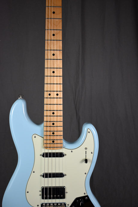 2019 Fender Alternate Reality Sixty-Six