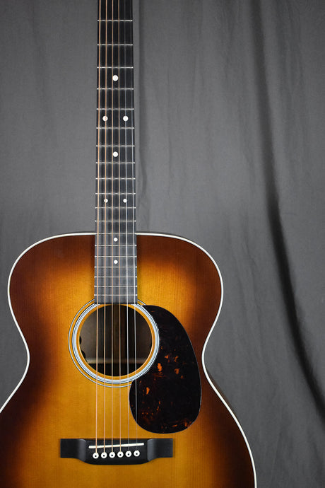 2019 Martin Limited Edition 000E Black Walnut Ambertone