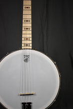 Load image into Gallery viewer, Deering Goodtime 17-Fret Tenor Openback Banjo (Low Irish Tuning)