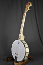 Load image into Gallery viewer, Deering Goodtime 17-Fret Tenor Openback Banjo (Low Irish Tuning)
