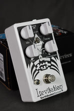 Load image into Gallery viewer, EarthQuaker Devices Levitation V2