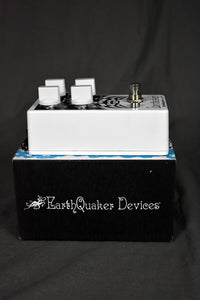 EarthQuaker Devices Levitation V2