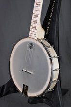 Load image into Gallery viewer, Deering Goodtime Americana Banjo