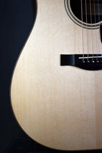 Load image into Gallery viewer, Santa Cruz D Pre-War w/ Koa Binding