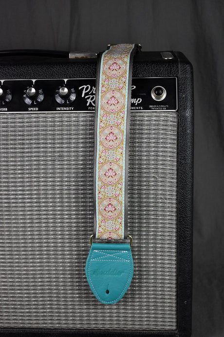 Souldier Medallion Mustard Strap